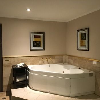 Eltham Gateway Hotel - Accommodation Search 5