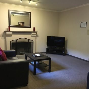 Eltham Gateway Hotel - Accommodation Search 19