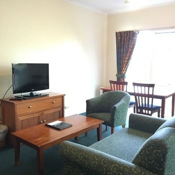 Eltham Gateway Hotel - Accommodation Search 25