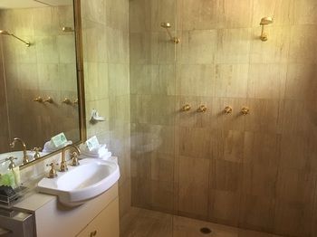 Eltham Gateway Hotel - Accommodation Search 49