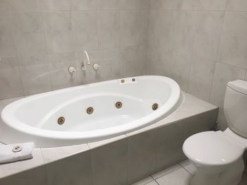 Eltham Gateway Hotel - Accommodation Search 53