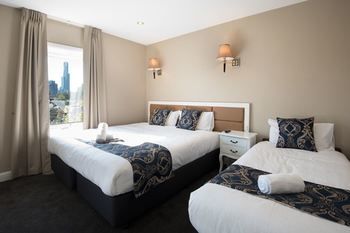 Lily Sands Inn - Accommodation Search 11