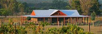 Lilies Luxury Retreats - Accommodation Search 4