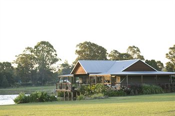 Lilies Luxury Retreats - Accommodation Search 8