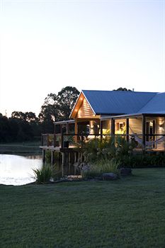 Lilies Luxury Retreats - Accommodation Search 12