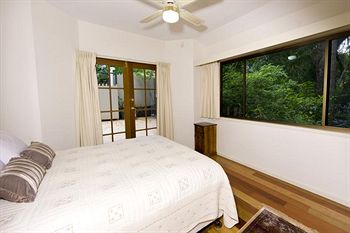 Montville Attic - Accommodation Search 5