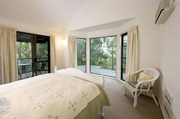Montville Attic - Accommodation Search 6