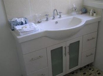 Paradise Bungalow - Accommodation Search 9