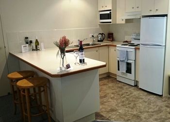 Cam-Way Estate - Accommodation Search 27
