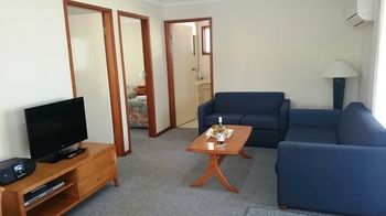 Cam-Way Estate - Accommodation Search 28
