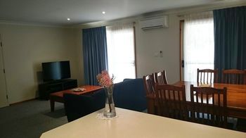 Cam-Way Estate - Accommodation Search 29