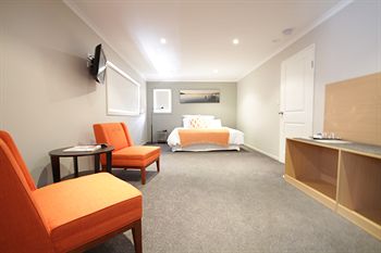 The Edgewater Bed & Breakfast - Accommodation Search 29