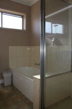 Carnegie Motor Inn - Accommodation Search 16