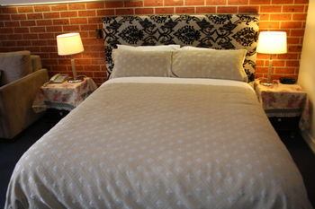 Carnegie Motor Inn - Accommodation Search 21