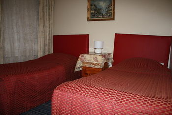 Carnegie Motor Inn - Accommodation Search 24