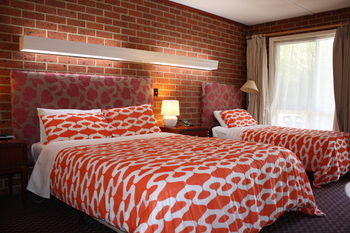 Carnegie Motor Inn - Accommodation Search 25