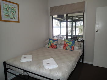 Dungowan Waterfront Apartments - Accommodation Search 11