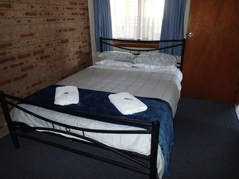 Dungowan Waterfront Apartments - Accommodation Search 15