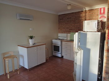 Dungowan Waterfront Apartments - Accommodation Search 22