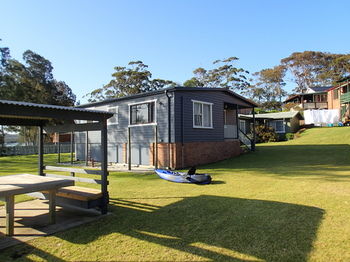 Dungowan Waterfront Apartments - Accommodation Search 31
