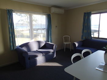 Dungowan Waterfront Apartments - Accommodation Search 34