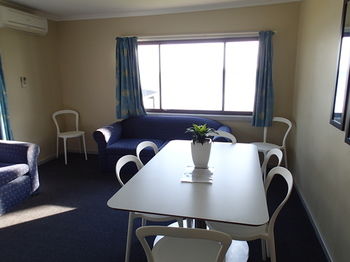 Dungowan Waterfront Apartments - Accommodation Search 35