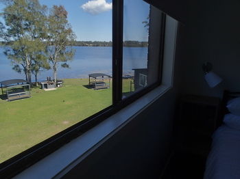 Dungowan Waterfront Apartments - Accommodation Search 98
