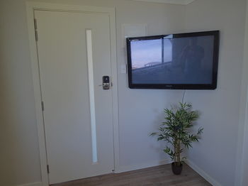 Dungowan Waterfront Apartments - Accommodation Search 109