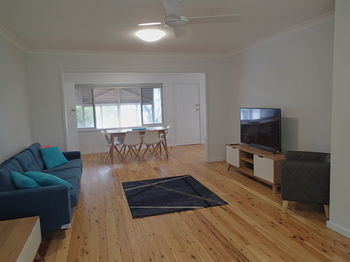 Dungowan Waterfront Apartments - Accommodation Search 146