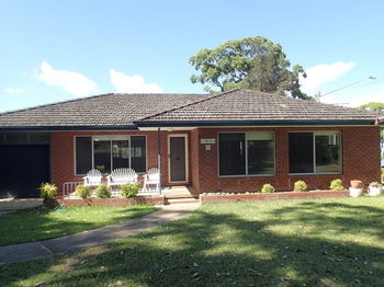 Dungowan Waterfront Apartments - Accommodation Search 181