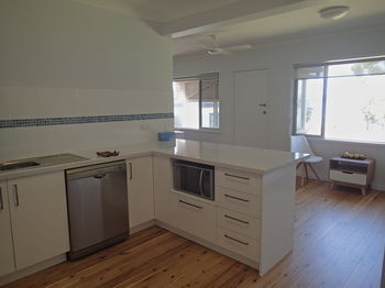 Dungowan Waterfront Apartments - Accommodation Search 182