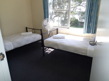 Dungowan Waterfront Apartments - Accommodation Search 184