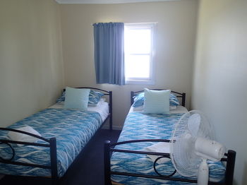 Dungowan Waterfront Apartments - Accommodation Search 198