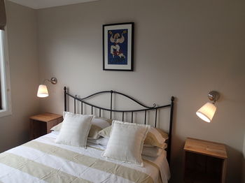 Dungowan Waterfront Apartments - Accommodation Search 207