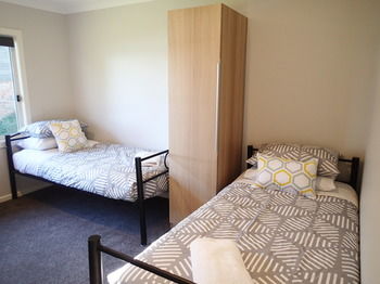 Dungowan Waterfront Apartments - Accommodation Search 230