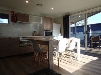 Dungowan Waterfront Apartments - Accommodation Search 238