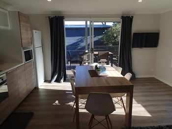 Dungowan Waterfront Apartments - Accommodation Search 241