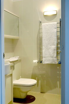 By The Beach B&B And Apartments - Accommodation Search 6