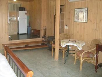 Belle's At Montville - Accommodation Search 6