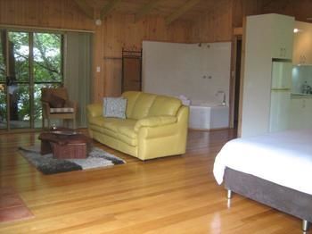 Belle's At Montville - Accommodation Search 8