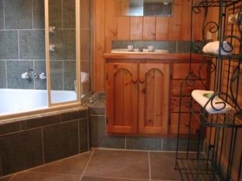Belle's At Montville - Accommodation Search 17