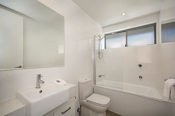 Jacaranda Noosa - Accommodation Search 34