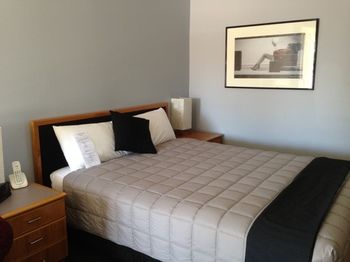 Old Maitland Inn - Accommodation Search 11
