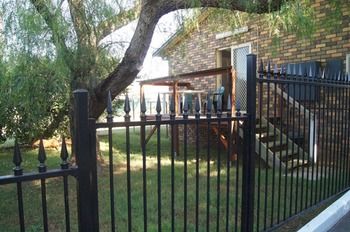Old Maitland Inn - Accommodation Search 55