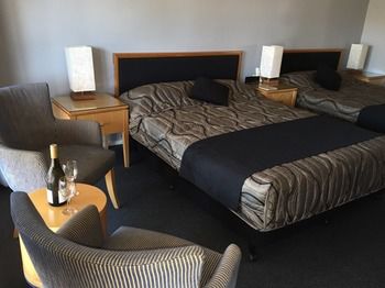 Old Maitland Inn - Accommodation Search 73