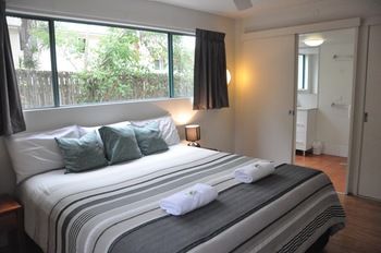 Chez Noosa Resort Motel - Accommodation Search 18