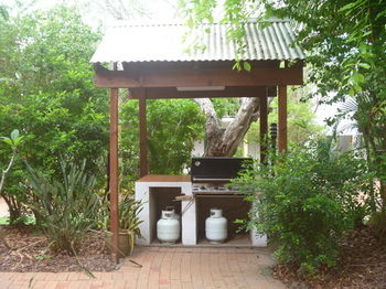Chez Noosa Resort Motel - Accommodation Search 25