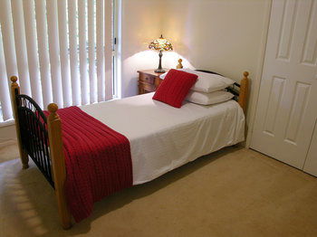 Apple Tree Cottage & Studio - Accommodation Search 4