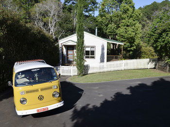 Apple Tree Cottage & Studio - Accommodation Search 17