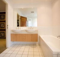 Skippers Cove Waterfront Resort - Accommodation Search